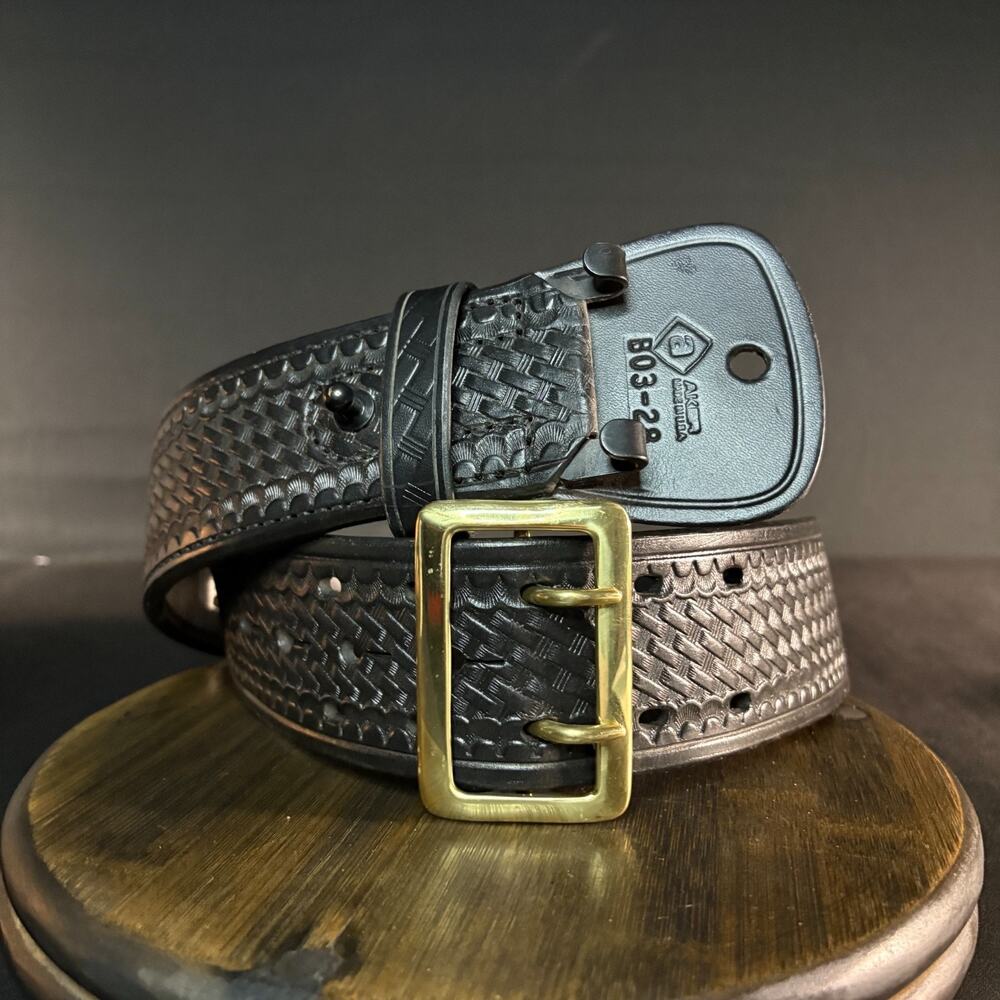Aker B03 Duty Belt Size 28" Sam Browne Half Lined Black Basketweave Leather